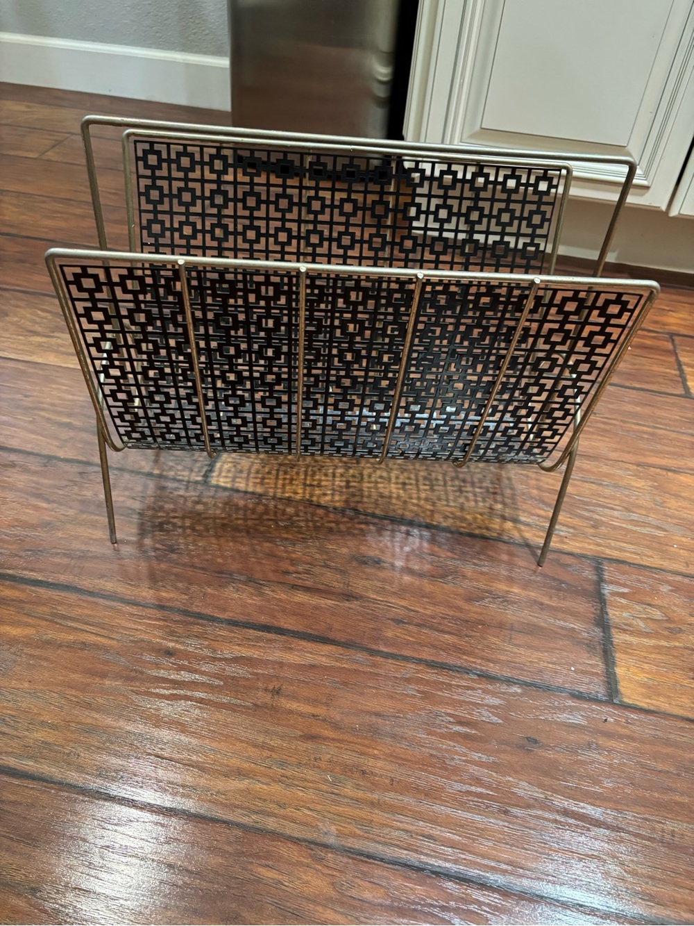 1960's MCM Magazine Rack Sleek Retro Mod Style - Picture 4 of 11